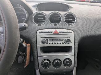 Peugeot 308 1.6 picture 13