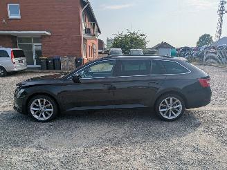 Skoda Superb 2.0 picture 8