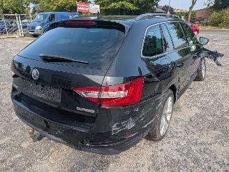 Skoda Superb 2.0 picture 5