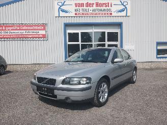 Salvage car Volvo S-60 2.4 Zilver 2003/6