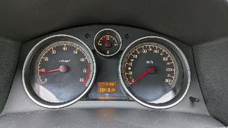 Opel Astra 2HU picture 14