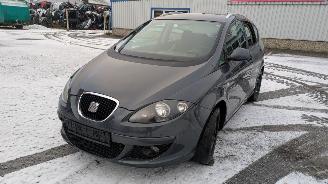 Coche siniestrado Seat Altea xl 1.9 2008/3