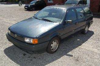 Purkuautot passenger cars Volkswagen Passat 35I Blauw LA5U Onderdelen Deur Bumper 1990/3