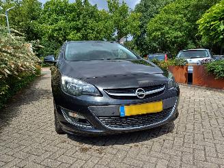 Opel Astra Sports Tourer 1.6 CDTi Cosmo picture 20
