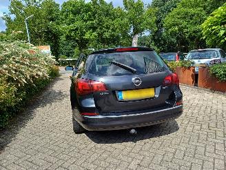 Opel Astra Sports Tourer 1.6 CDTi Cosmo picture 17