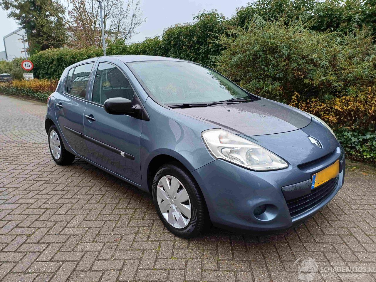 Renault Clio 1.2 TCe Special Line navi & airco 5drs