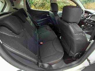 Renault Clio 1.5 dCi ECO Expression 5drs picture 8