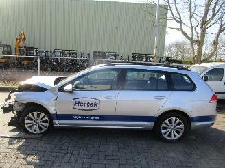 Unfallwagen Volkswagen Golf 1.6tdi 81kW Variant NAVI 2017/2