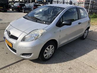 Toyota Yaris 1.0i AIRCO picture 2