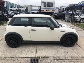 ojeté vozy osobní automobily Mini Mini ONE Airco 66kW 2005/4