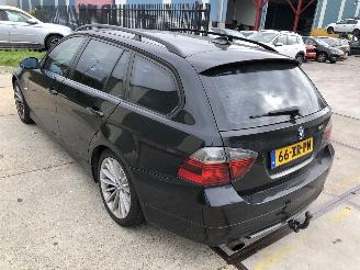 BMW 3-serie 318i Touring picture 5