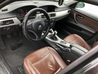 BMW 3-serie 318i Touring picture 6