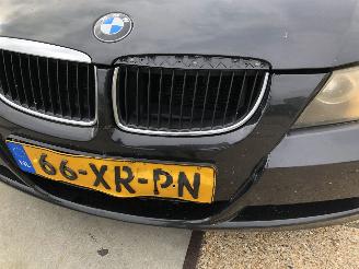 BMW 3-serie 318i Touring picture 14