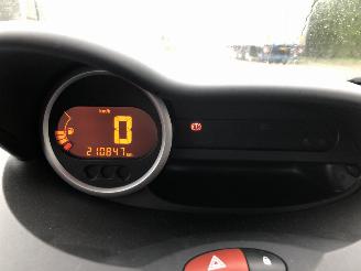 Renault Twingo 12i 16v Airco, lm velgen picture 7