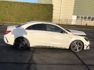uszkodzony samochody osobowe Mercedes Cla-klasse 250 Sport 4-Matic Prestige Aut. 2017/7