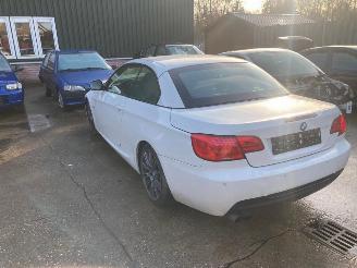 Uttjänta bilar auto BMW 3-serie 330 I cabrio 2011/2