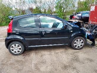 Peugeot 107  picture 5