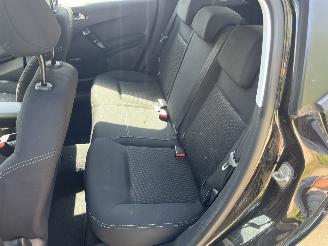 Peugeot 208  picture 10