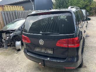 Volkswagen Touran  picture 2