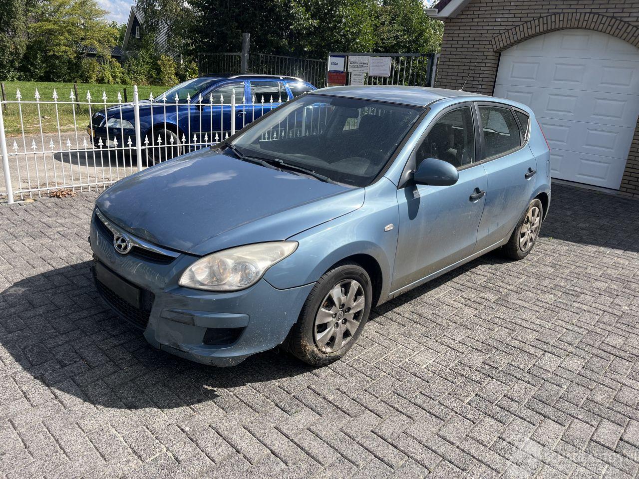 Hyundai I-30 Slechts 155000 km !!