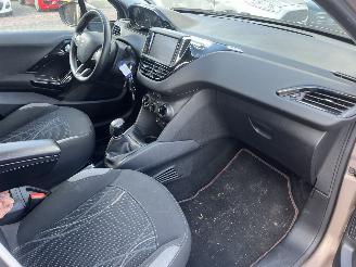 Peugeot 208 1.4 vti picture 18