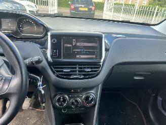 Peugeot 208 1.4 vti picture 13