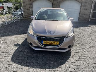 Peugeot 208 1.4 vti picture 8