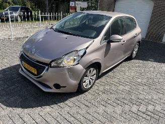  Peugeot 208 1.4 vti 2012/6