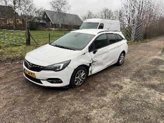 Schadeauto Opel Astra SPORTS TOURER 1.5 cdti weinig km !! 2020/8