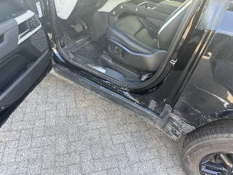 Land Rover Defender X-Dynamic / 4WD / 3.0 Diesel / Automaat / Panorama picture 6