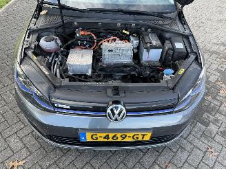 Volkswagen e-Golf Automaat / Heat Pump / 36 kWh picture 5