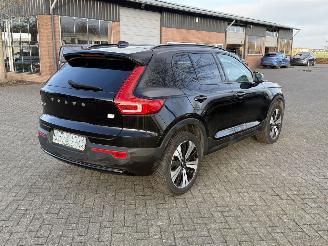 Volvo XC40 70 kWh Recharge Ultimate / Pano / Leer picture 3