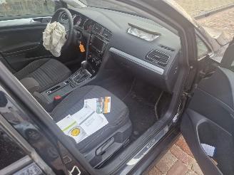 Volkswagen Golf 1.4 TSI EDITION R picture 15