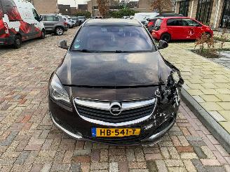 damaged passenger cars Opel Insignia SPORTS TOURER 1.6 TURBO 2015/7