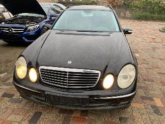 skadebil auto Mercedes E-klasse 320 CDI 4 MATIC AVANTGARDE 2006/4