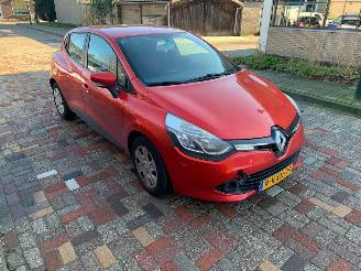 Renault Clio 0.9 TCE EXPRESSION picture 2
