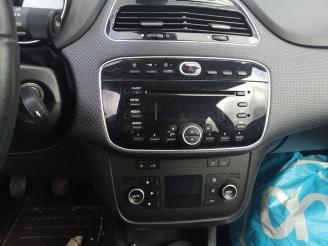 Fiat Punto Punto Evo (199), Hatchback, 2009 / 2012 1.3 JTD Multijet 85 16V Euro 5 picture 7