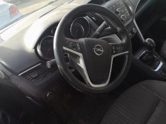 Opel Zafira Zafira Tourer (P12), MPV, 2011 / 2019 2.0 CDTI 16V 110 Ecotec picture 14