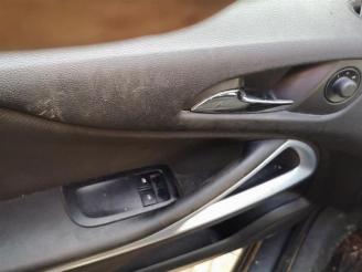 Opel Zafira Zafira Tourer (P12), MPV, 2011 / 2019 2.0 CDTI 16V 110 Ecotec picture 11