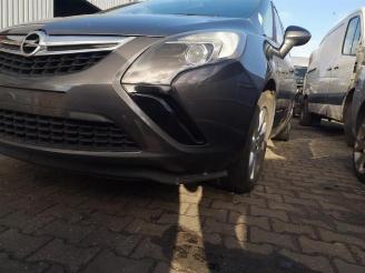 Opel Zafira Zafira Tourer (P12), MPV, 2011 / 2019 2.0 CDTI 16V 110 Ecotec picture 3