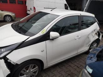 Toyota Aygo Aygo (B40), Hatchback, 2014 1.0 12V VVT-i picture 5