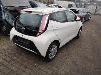Toyota Aygo Aygo (B40), Hatchback, 2014 1.0 12V VVT-i picture 3
