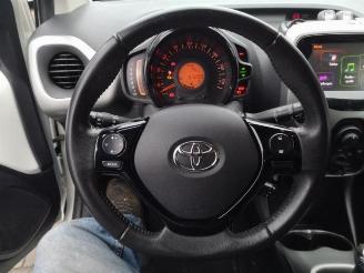 Toyota Aygo Aygo (B40), Hatchback, 2014 1.0 12V VVT-i picture 9