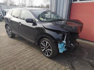 Salvage car Nissan Qashqai Qashqai (J11), SUV, 2013 1.2 DIG-T 16V 2017