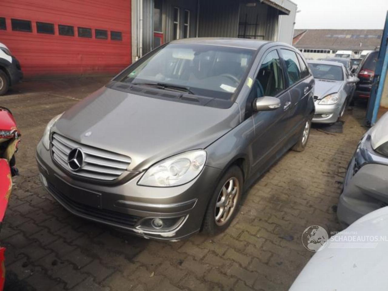 Mercedes B-klasse B (W245), Hatchback, 2005 / 2011 1.7 B-170 16V