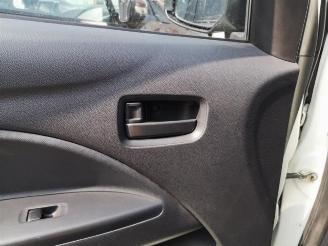 Mitsubishi Space-star Space Star (A0), Hatchback, 2012 1.0 12V picture 11