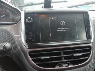 Peugeot 2008 2008 (CU), MPV, 2013 / 2019 1.2 Vti 12V PureTech 82 picture 12