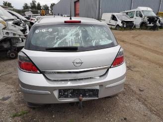 Opel Astra Astra H (L48), Hatchback 5-drs, 2004 / 2014 1.4 16V Twinport picture 4