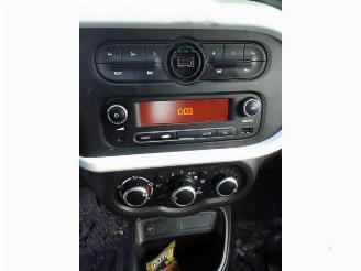 Renault Twingo Twingo III (AH), Hatchback 5-drs, 2014 1.0 SCe 75 12V picture 9