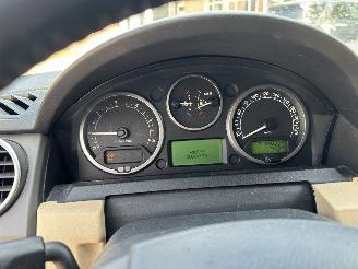 Land Rover Discovery 3  picture 11